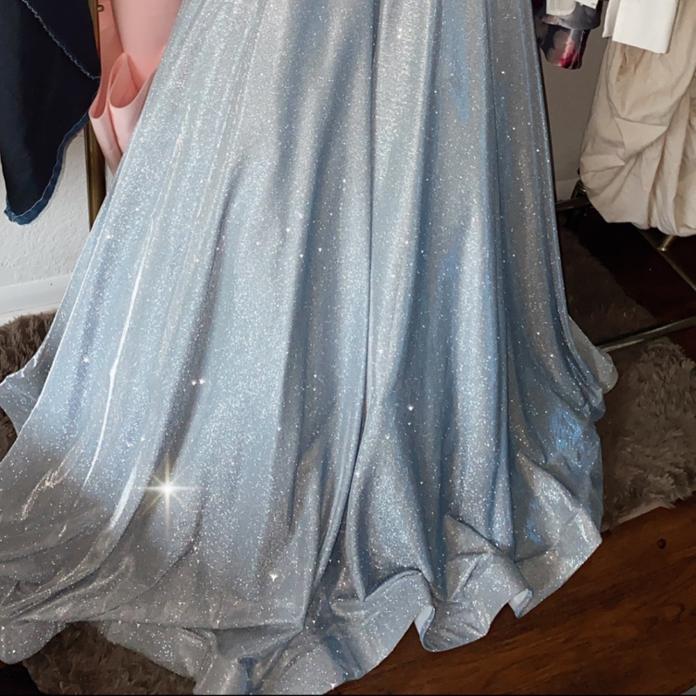 Cinderella dress Brand new never worn.